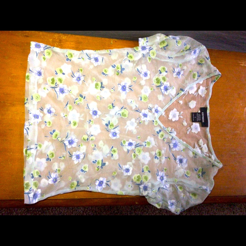 Express small shirt